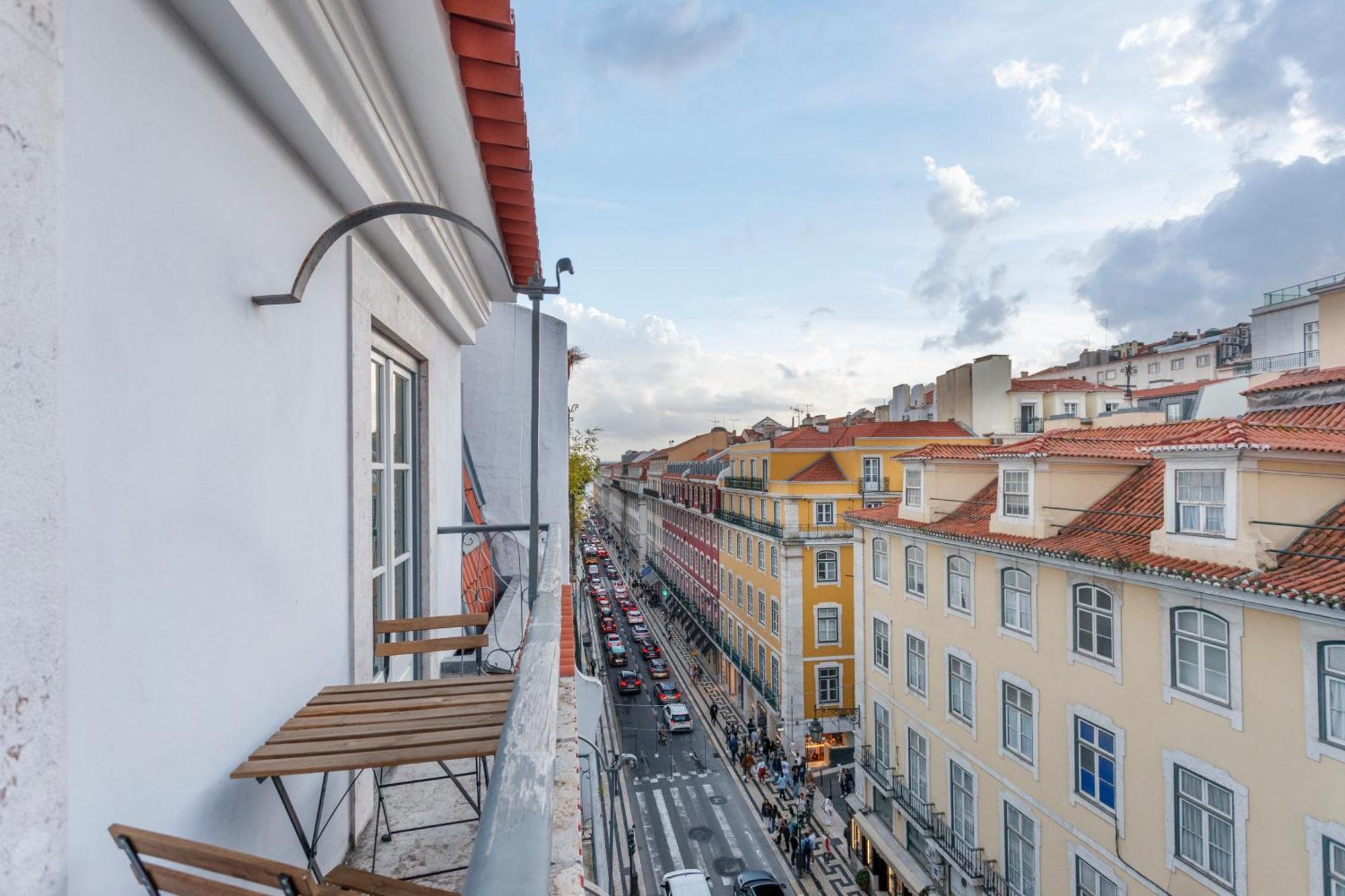 With Balcony On Rua Aurea In The Historic Center Of Baixa De * Lisboa