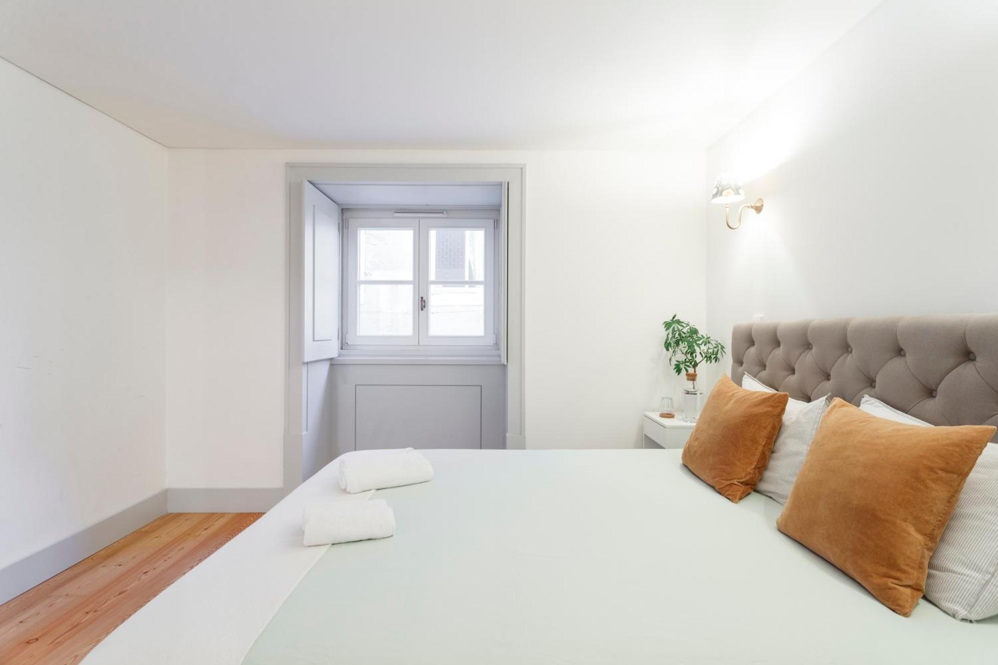 With Balcony On Rua Aurea In The Historic Center Of Baixa De Apartamento *